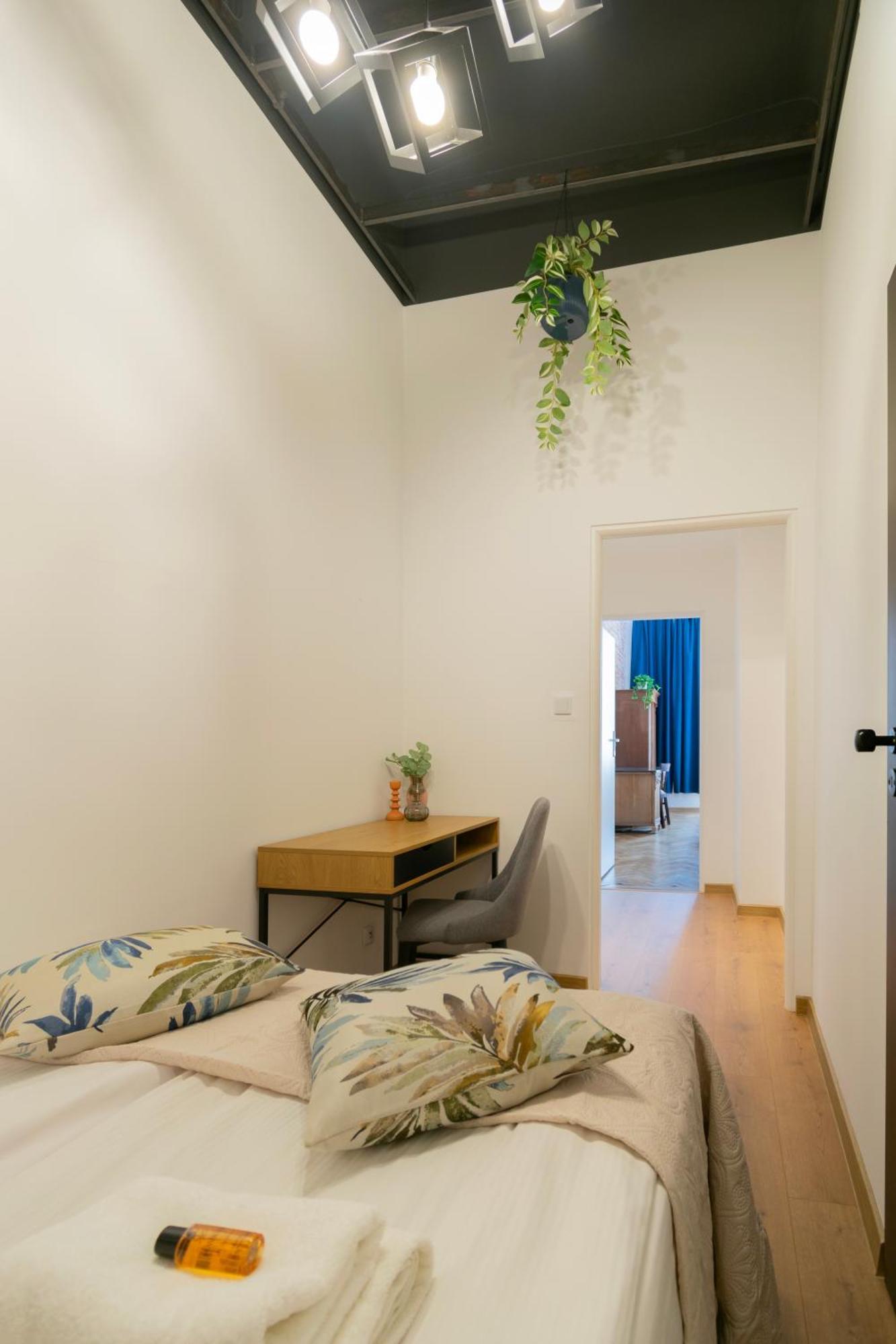 Apartments Studencka Street, Next To Planty Park Красков Екстериор снимка